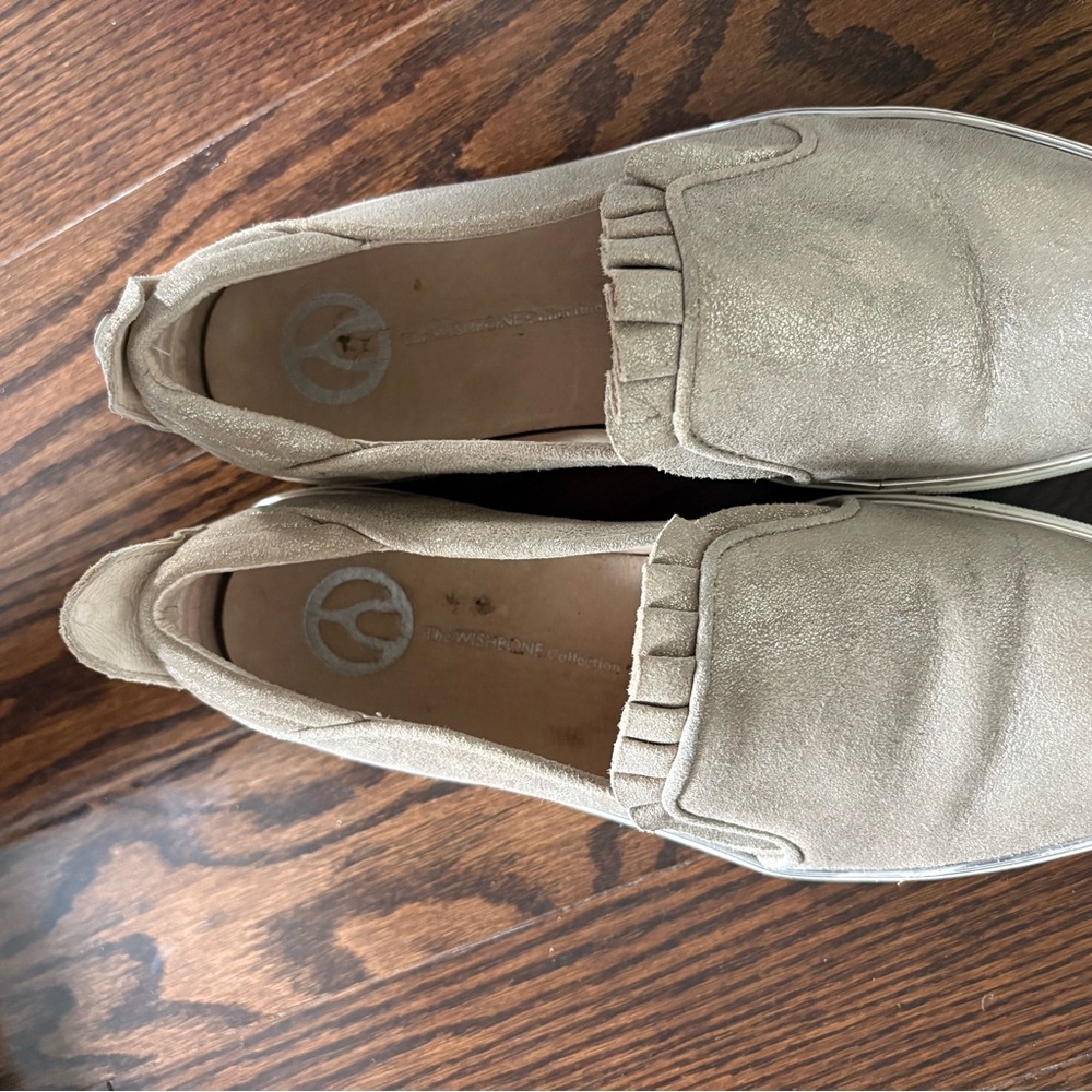 Wishbone women’s Tan Slip-On Shoes